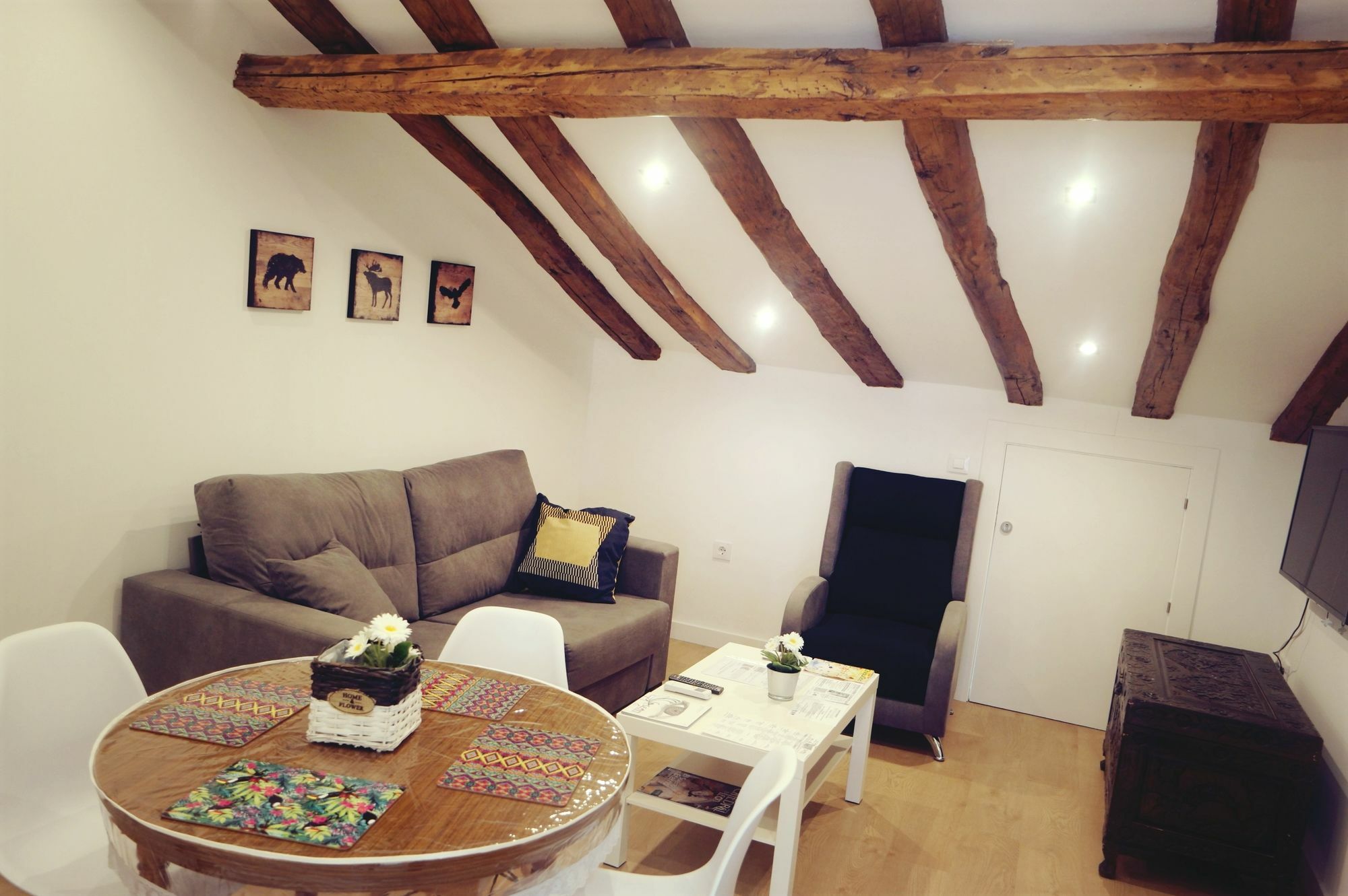 Rf Home Plaza Mayor Леон Екстериор снимка